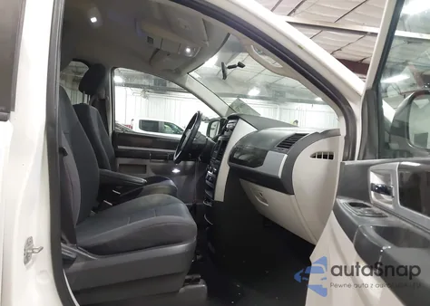 2010 Dodge Grand Caravan Sxt from USA, damaged, VIN 2D4RN5D13AR215973